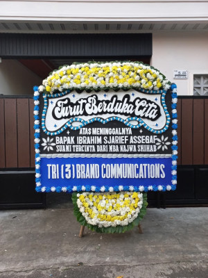 Papan Bunga Duka di Tipulu